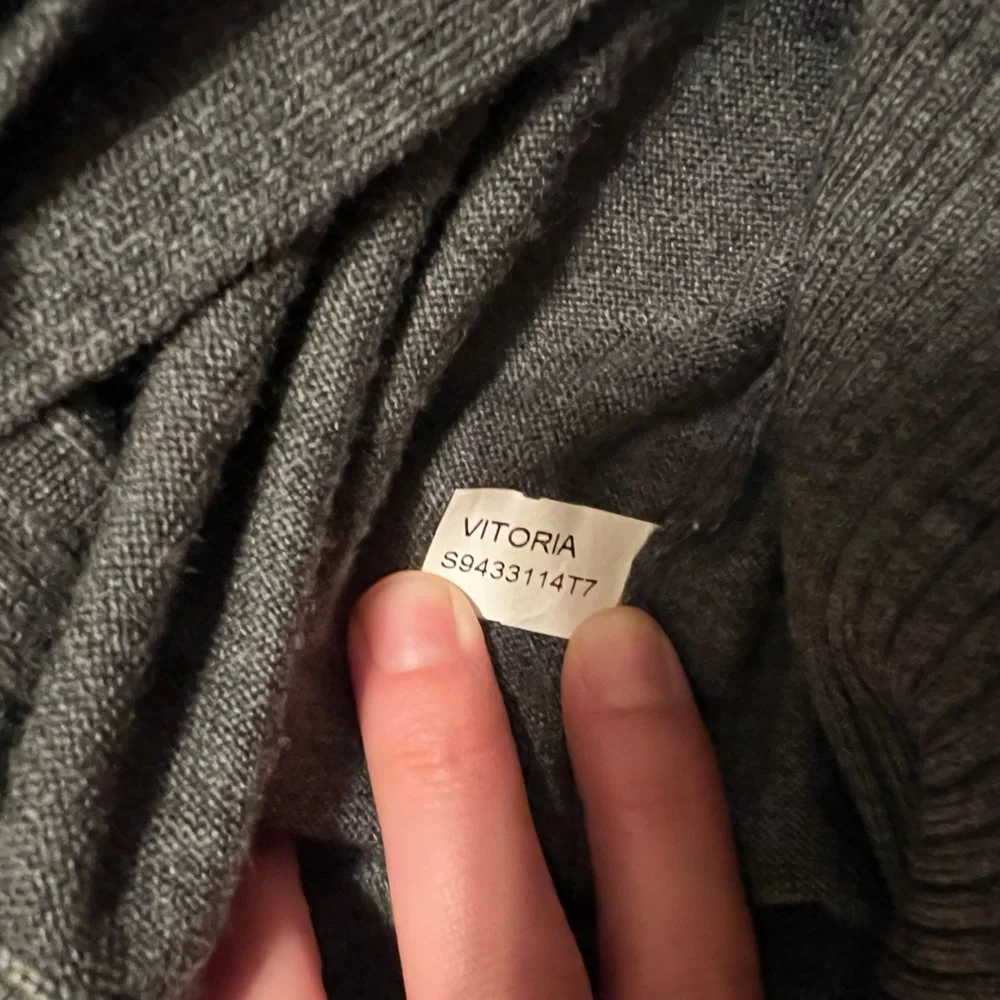 Diane von Furstenberg (DVF) Vitoria Knit 🧶 Wrap Sweater - Picture 14 of 14